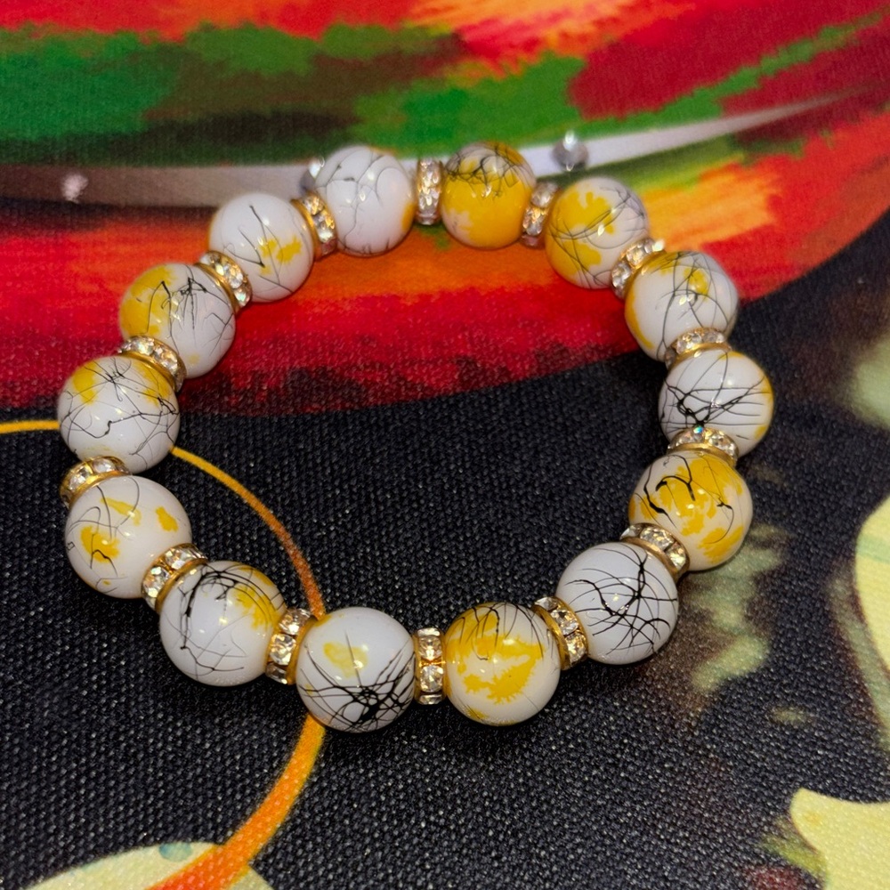 Handmade Yellow & White Beaded Stretch Bracelet handmade with love buy Nakia (Me